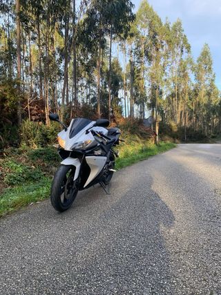 Yamaha YZF R125