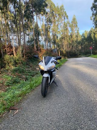 Yamaha YZF R125
