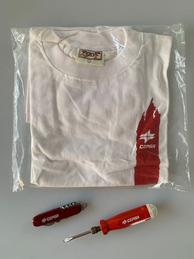 Lote CEPSA Camiseta Herramienta Navaja