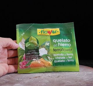 Quelato de Hierro Flower (sobre verde)