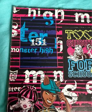 Álbum de cromos Monster High