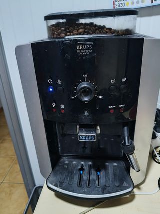 Cafetera Krups Quattro Force