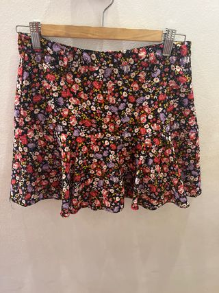 Falda pantalón floral veraniega