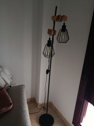 Lámpara de pie moderna metal y madera