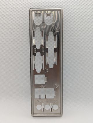 Mascherina I/O Shield per Gigabyte GA-K8VT800