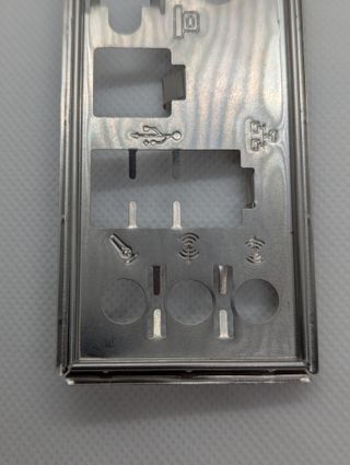 Mascherina I/O Shield per Gigabyte GA-K8VT800