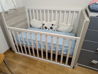 Cuna colecho Luxor, colchón, sábanas y chichoneras