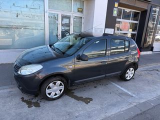 Dacia Sandero 2008 