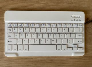 Teclado Inalámbrico con Funda de Cuero- iPad Air 2