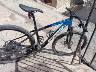 Bicicleta de montaña Berria BRAVO azul