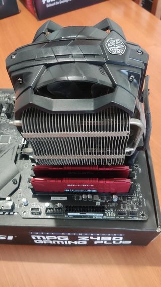 Kit Intel i5 10600KF + MSI Z490 + 32Gb Ram + V8