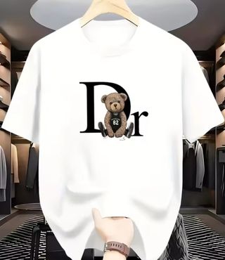 Varias camisetas de marca