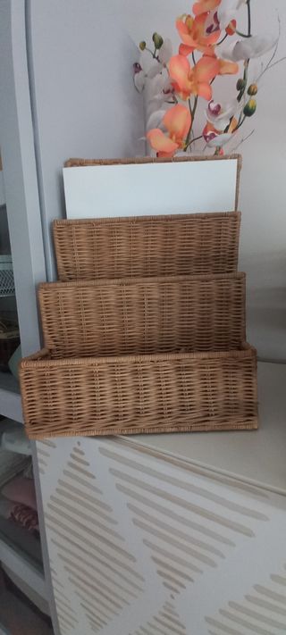 Organizador de documentos de mimbre