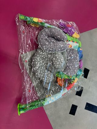Manta de juego para bebé con gimnasio