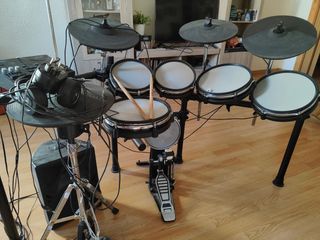 batería electrónica Millenium MPS-850: 3 timbales
