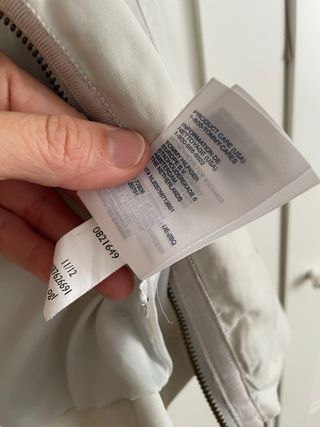 Gabardina beige mujer