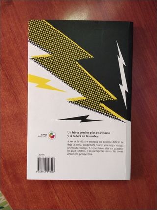 Libro Nunca seré tu héroe.