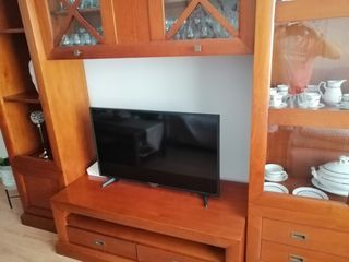 Mueble Salón. En madera y Cristal