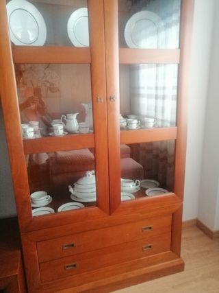 Mueble Salón. En madera y Cristal