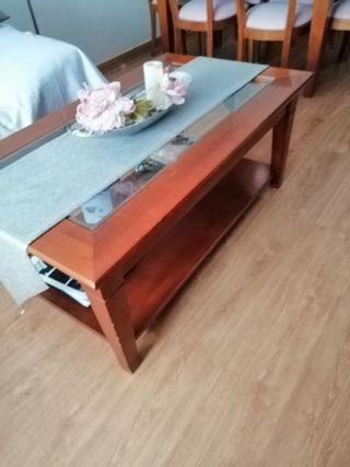 Mueble Salón. En madera y Cristal