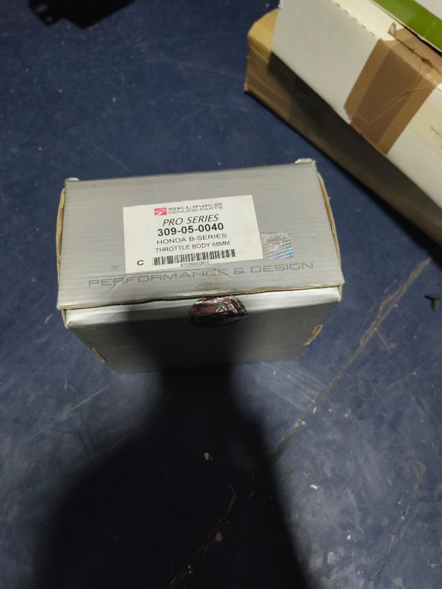 Mariposa Skunk2 Pro Series 309-05-0040 Sin estrenr