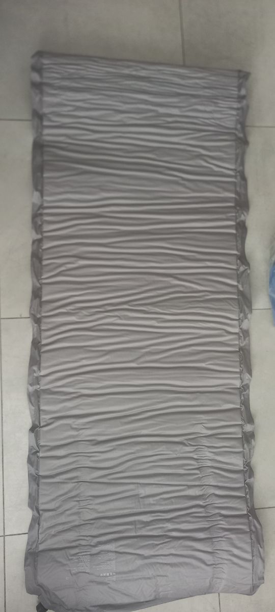 Materassino autogonfiabile per sacco a pelo