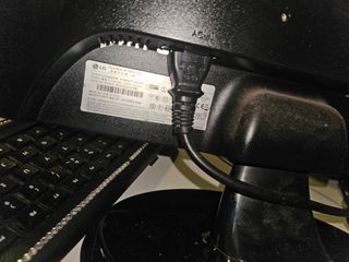 Monitor LG Flatron W1943SS 45cmX29cm