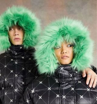 ASOS. Plumífero oversize. T S