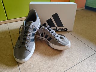 Adidas Daily 3.0 Grigio Scuro Taglia 42