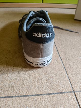 Adidas Daily 3.0 Grigio Scuro Taglia 42