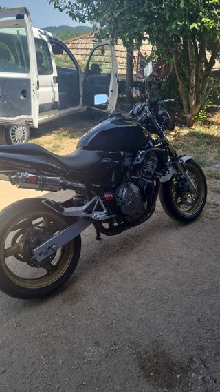 Moto honda hornet 600 del2004