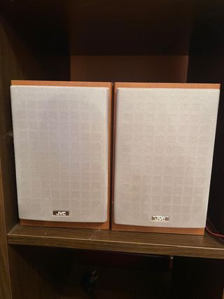 Mini Cadena JVC + 2 altavoces