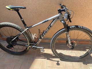 Bicicleta Trek Procaliber 9.8 full Carbono Talla M