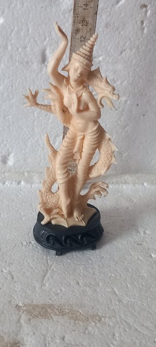 STATUINE 