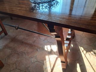 Conjunto mesa y sillas de madera Rebajado 500€