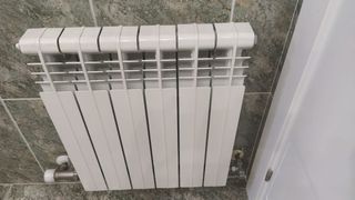 Radiador blanco, seis modulos 48 x57