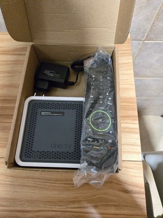 Desco UHD 4K Movistar con mando 