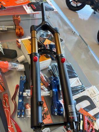 Horquilla Fox 38 Grip 2 E-OPTIMIZED Nueva