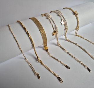 Pulseras Doradas
