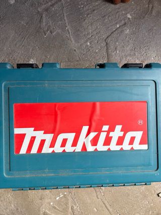 Taladro Makita HP2071
