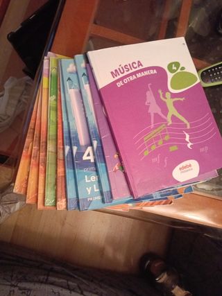 Pack libros 4° de primaria ed. edebe,SM,richmond