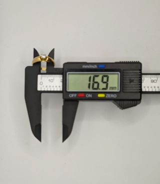 Solitario de oro 18k circonitas, 3.83 g, T-13.