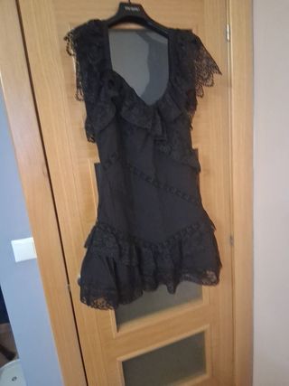 Vestido Suances Negro Encaje Volantes