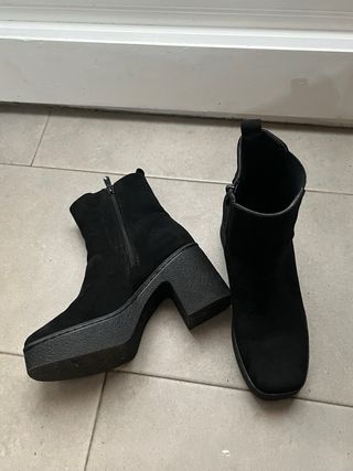 Botines negros talla 40