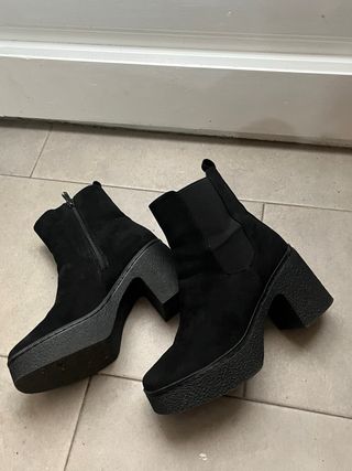 Botines negros talla 40