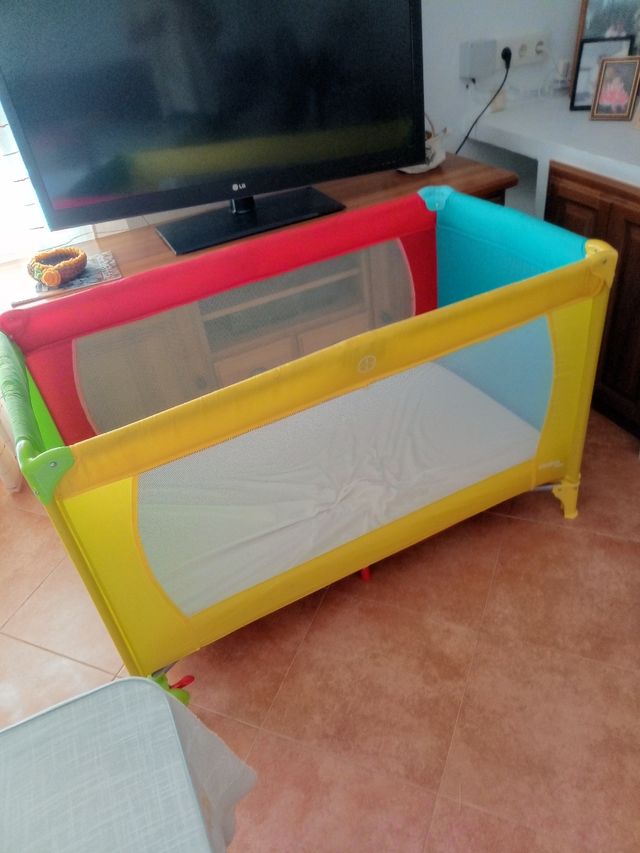 Parque cuna como nuevo