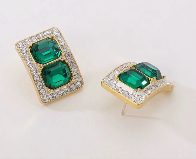 Orecchini verde come smeraldo