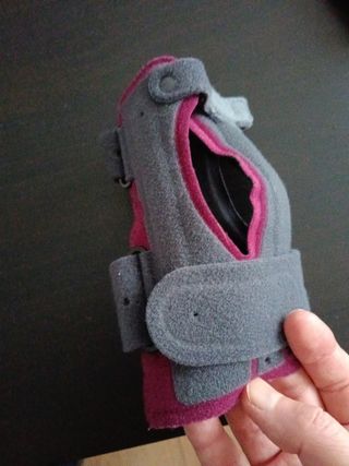 Muñequera Palmar Farmalastic Advance Tech