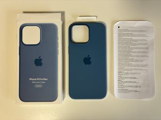 Funda iPhone 15 Pro Max Silicona MagSafe Azul