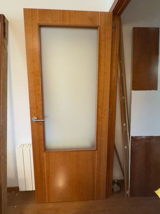 Puerta de madera interior